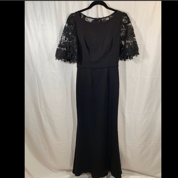 NEW Carmen Marc Valvo Infusion Flutter Sleeve Lace Evening Gown [SZ 2 ]‎ - Picture 3 of 8